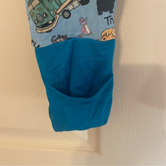 Feral and Free Bamboo Trash‎ Truck Zipper Sleeper Playsuit NWT 12-18 Months - Picture 3 of 7